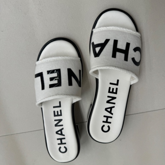 Chanel Slides Mules sandals 24C 38 - Picture 3 of 6